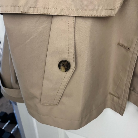 Banana Republic Beige Double-Breasted Coat - Picture 5 of 9